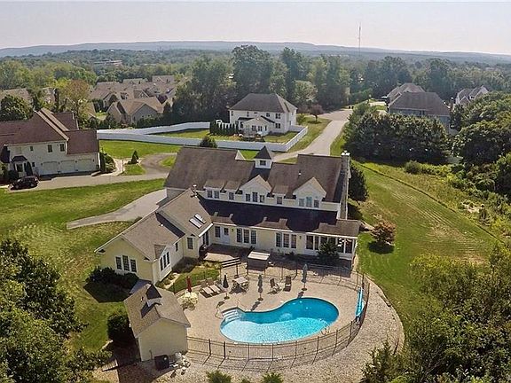 2nd image of 67 Murphy Dr
