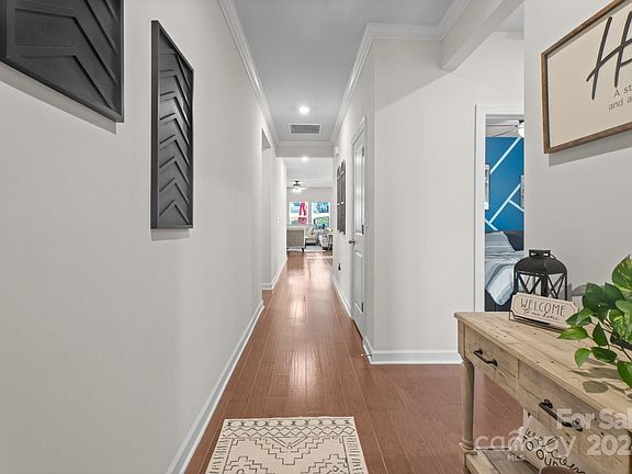 5th image of 9299 Dunwich Dr