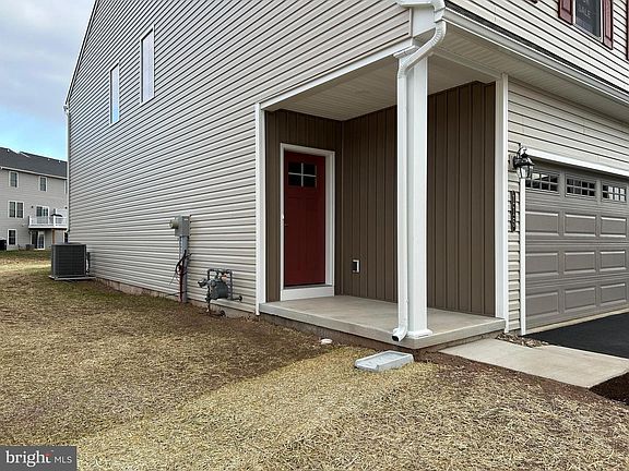 2nd image of 115 Mognolia Dr