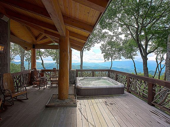 4th image of 7481 Eagles Nest Ln