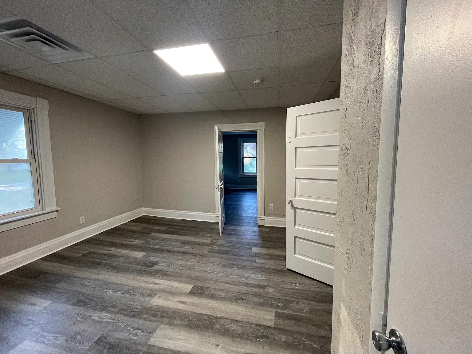 2 bed, 980 sqft, $1,200 — Photo 4