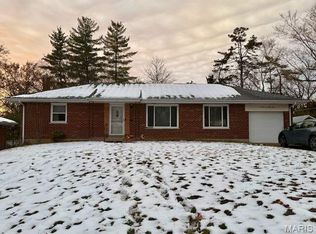 10049 Shapfield Ln, Saint Louis, MO