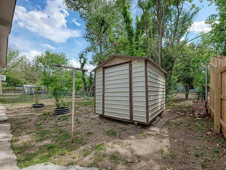 4701 Bandera Rd — Photo 37
