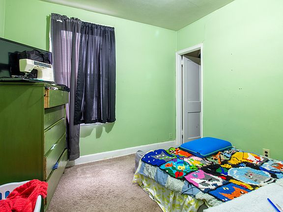 4th image of 317 20th Ave E #317