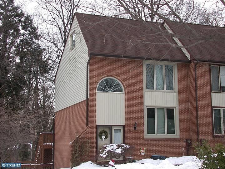 1st image of 815 Birch Ln