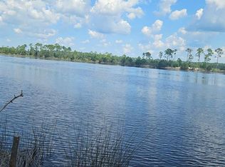 612 River Rd, Carrabelle, FL 32322