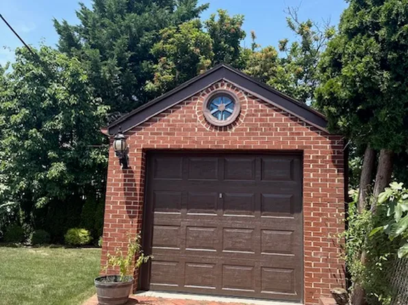 145-81 Eighth Avenue image 37 of 39