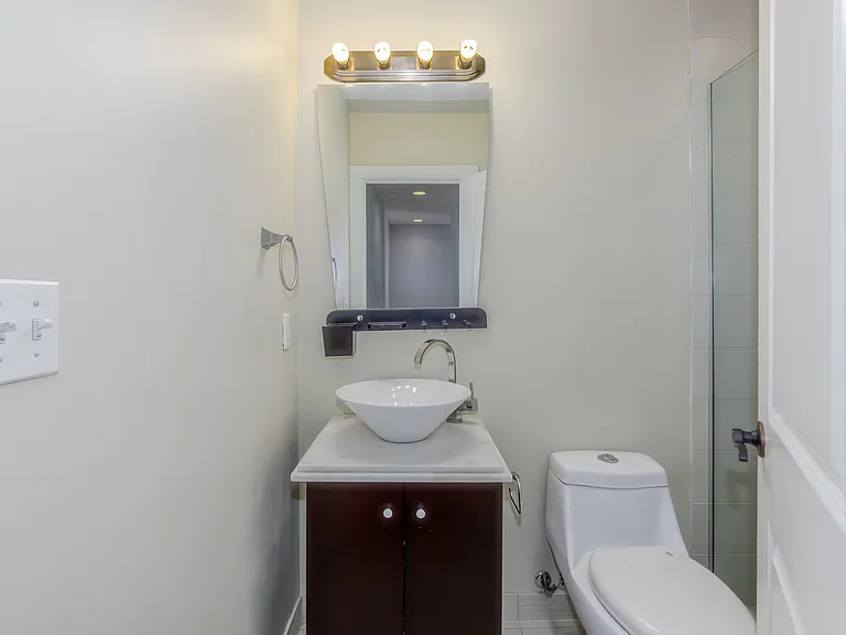 1409 G St NE #23 — Photo 11