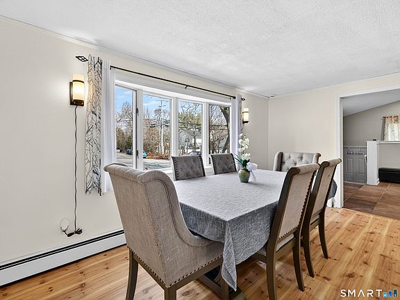 5th image of 23 Skyview Terrace