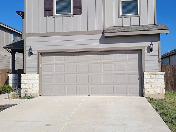 2nd image of 320 La Dera Dr