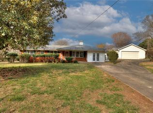 117 Davis Dr, Cartersville, GA
