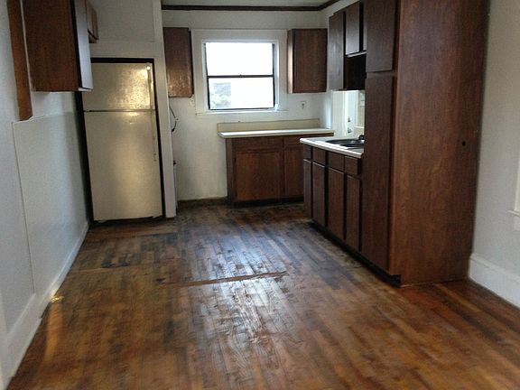 3rd image of 306 5th Ave APT 1