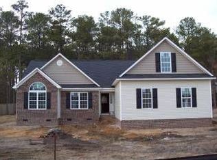 4524 Salem Prince Dr, Hope Mills, NC 28348