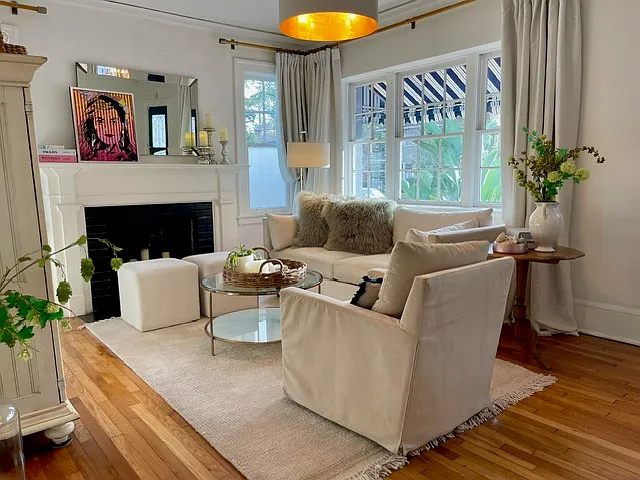 Cozy and lightfilled livingroom