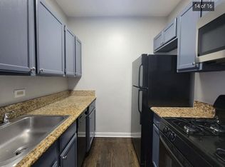 3525 N Marshfield Ave #3H, Chicago, IL 60657