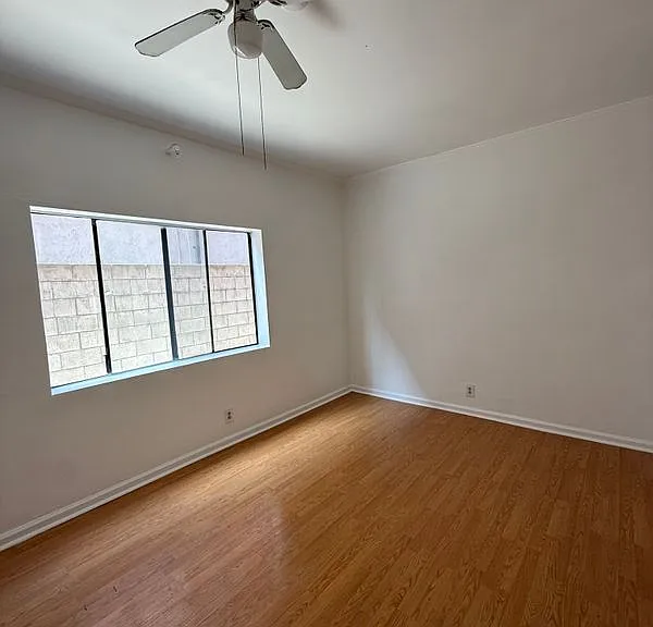1816 N Gramercy Pl #104 — Photo 12