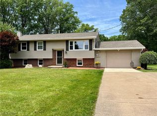 9807 Church Rd, Huron, OH 44839