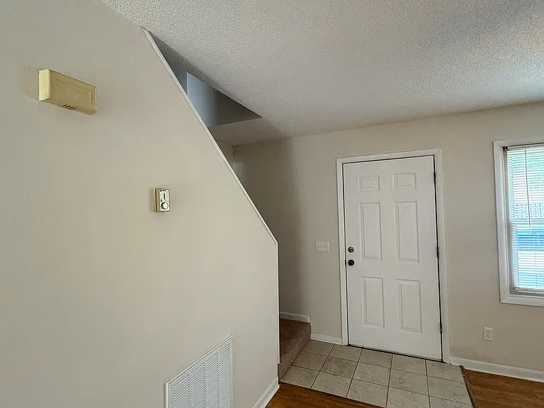 1476 Highway 126 #B8 — Photo 13