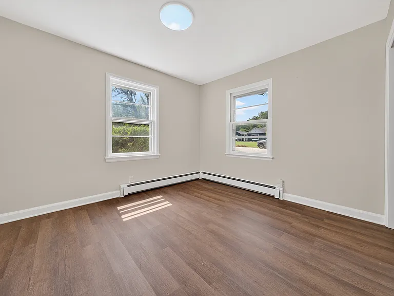 2206 S Courtland Ave — Photo 12