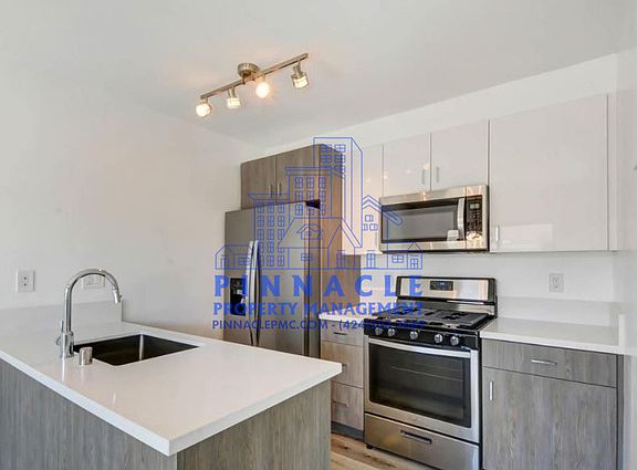 3rd image of 750 N Inglewood Ave APT 5