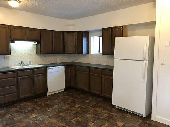 5th image of 10110 N Whittier St