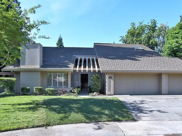 2074 Gray Eagle Ct, Gold River, CA 95670