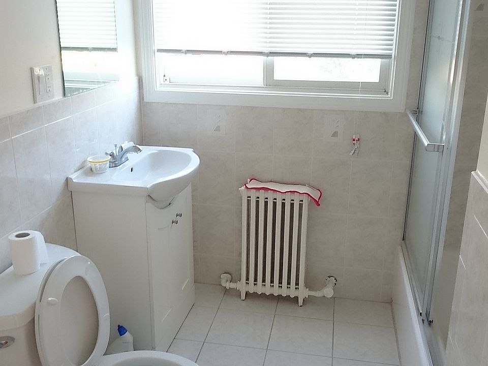 2nd image of 61 Beachview Rd