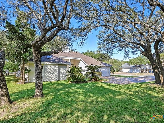 3rd image of 102 Cypress Point