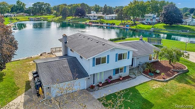 1st image of 54459 Comet Ct