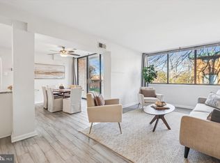 513 N Armistead St APT T2, Alexandria, VA 22312