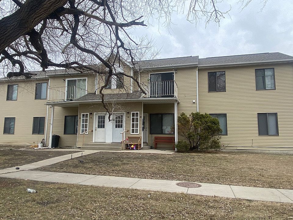 2nd image of 51D Center St