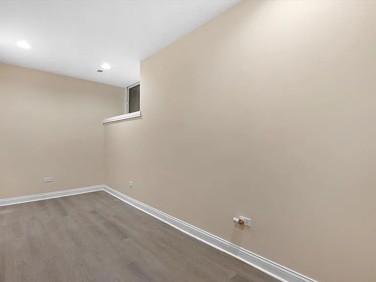 1635 N Ashland Ave #G — Photo 8
