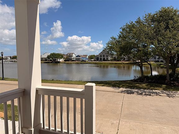 2nd image of 6 Westwind Rd