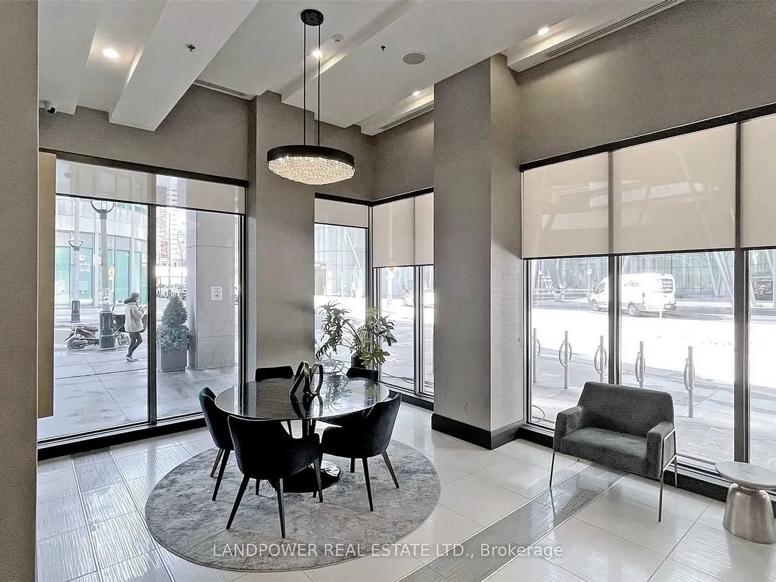 2 bed, $2,800 — Photo 3