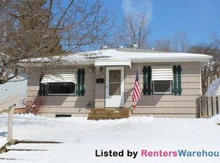 2668 McNair Dr, Robbinsdale, MN 55422
