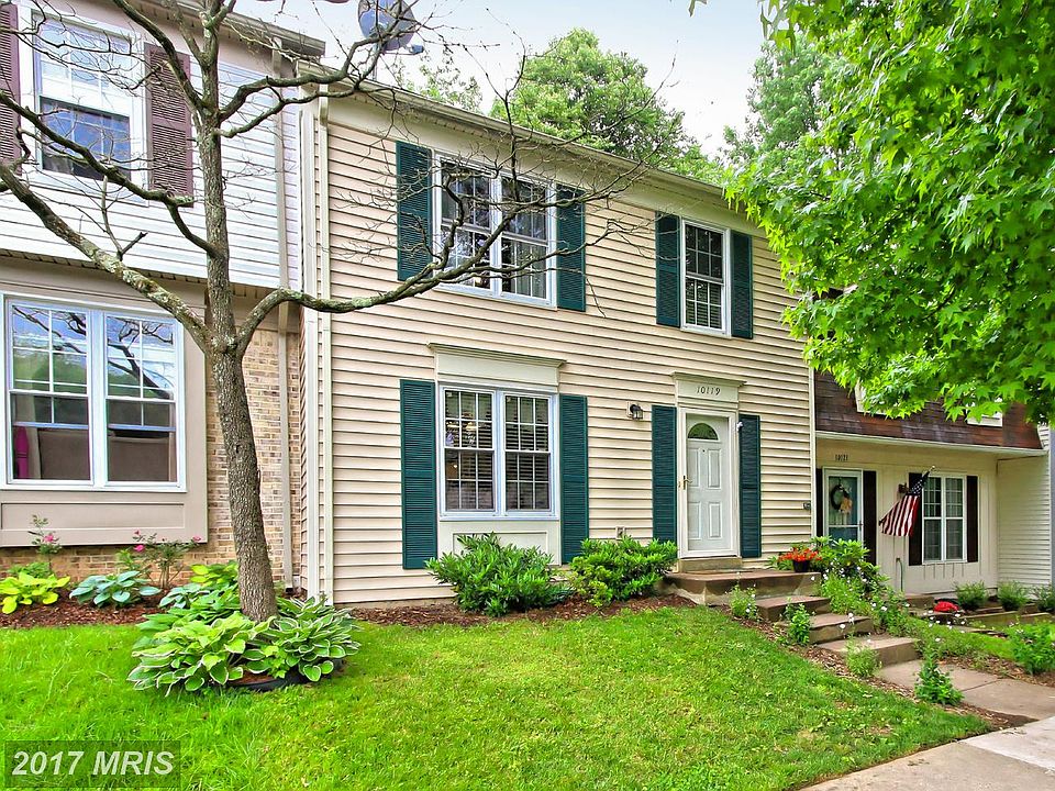 1st image of 10119 Sassafras Woods Ct