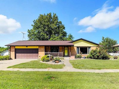 507 E Main St, Brighton, IA, 52540