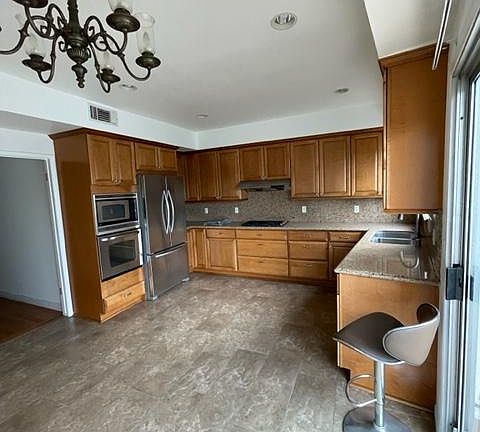 5th image of 10996 Wellworth Ave APT 5