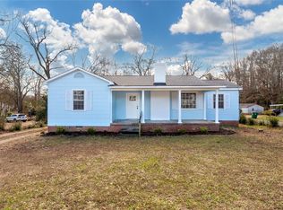 909 Anderson Dr, Williamston, SC 29697