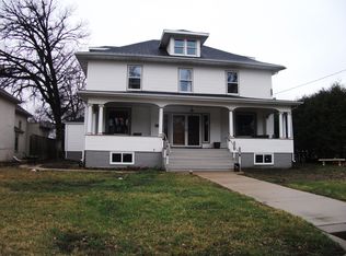 214 8th St SE, Minot, ND 58701