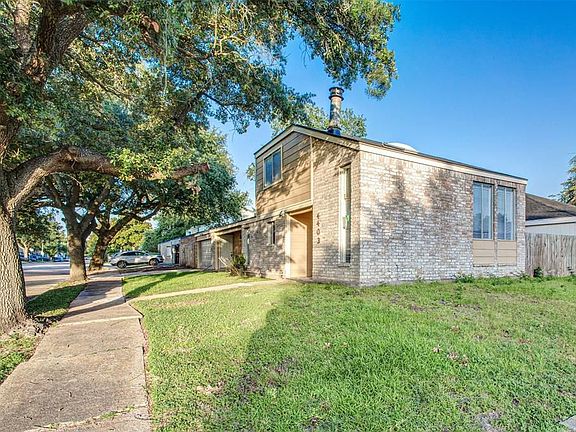 2nd image of 4403 Willow Beach Dr