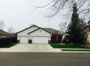 3629 N Silvervale Ct, Visalia, CA 93291