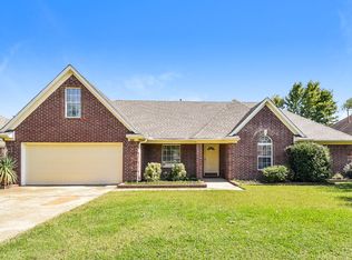 6906 Greyhawk Cv N, Olive Branch, MS 38654