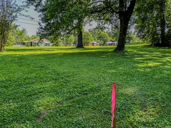 376 E French Ave #A, Burnside, KY 42519