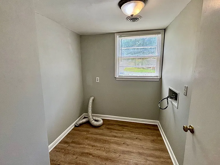 2612 Dawn Dr — Photo 9