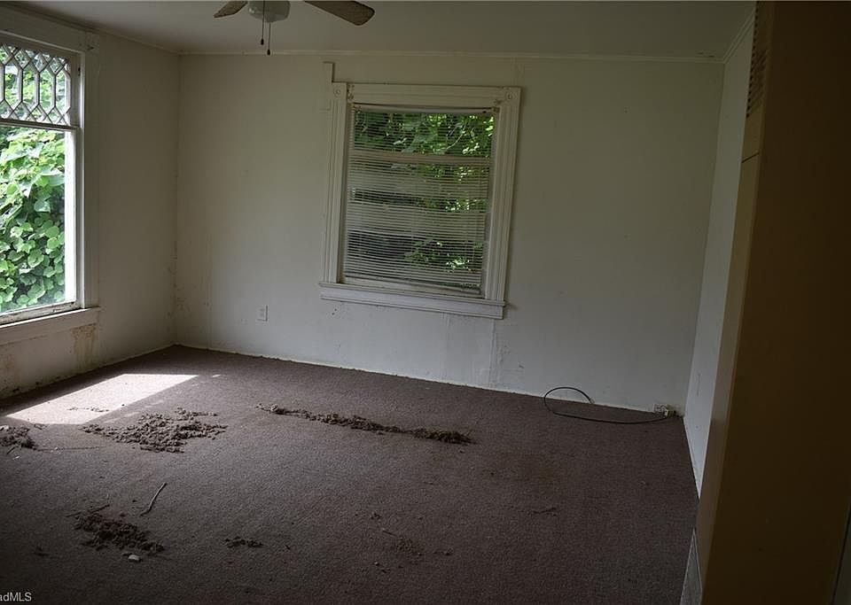 2nd image of 813 Fulton St