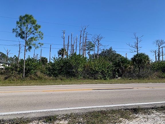 5th image of 2704 Sunshine Blvd