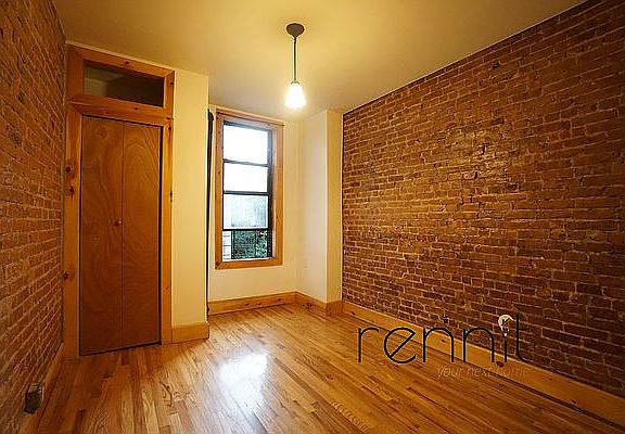 5th image of 788 Park Pl #15A