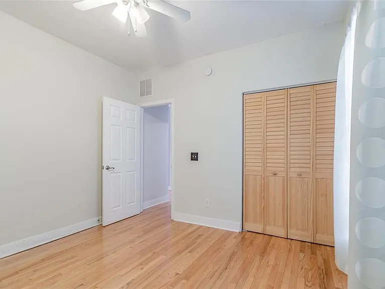317 W Jean St — Photo 31