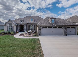 6213 Bent Grass Way, Columbia, MO 65201